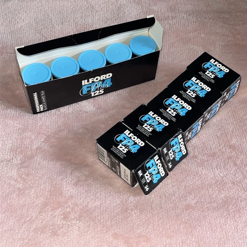 Ilford fp4 plus 35mm black - ilford, &