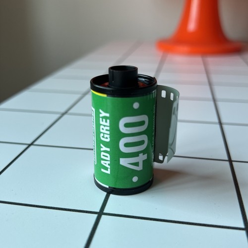 Lomography lomo lady grey w - lomography,